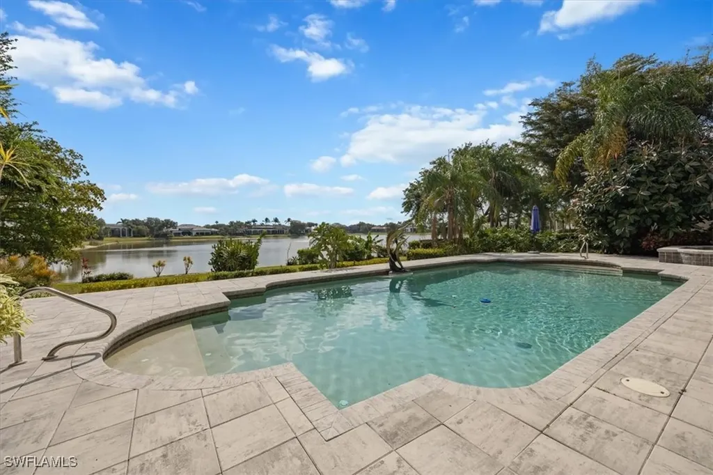 13681 Pondview Circle Naples FL 34119