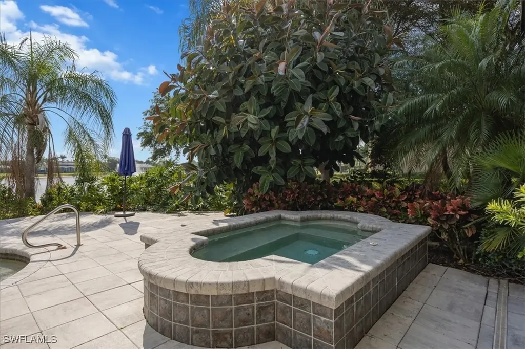 13681 Pondview Circle Naples FL 34119