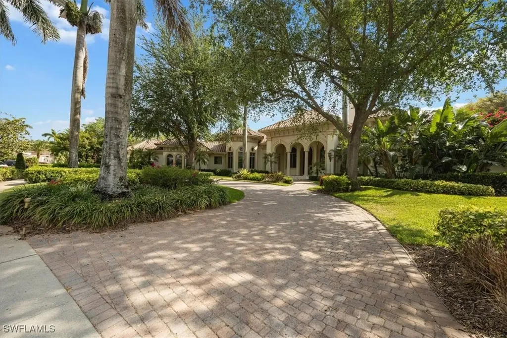 13681 Pondview Circle Naples FL 34119