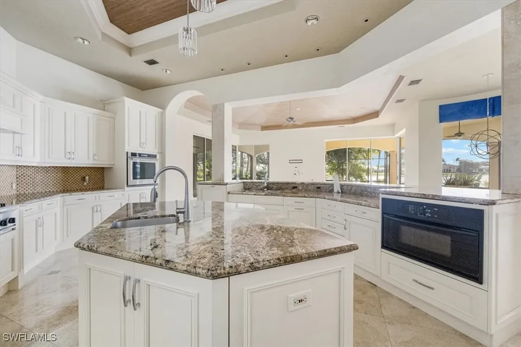 13681 Pondview Circle Naples FL 34119