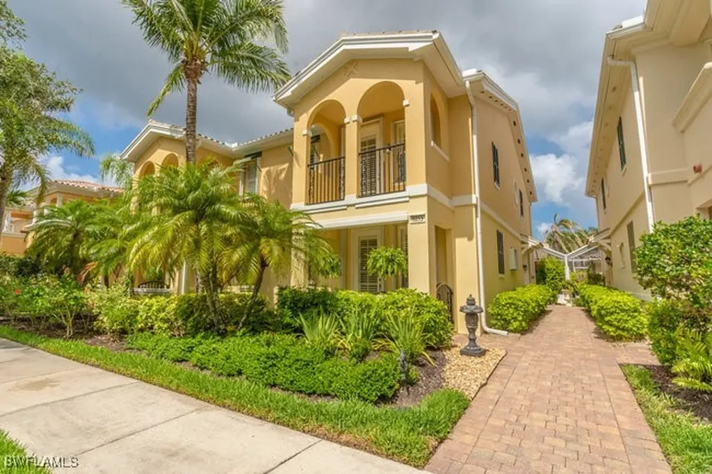 8055 Sorrento Lane Naples FL 34114