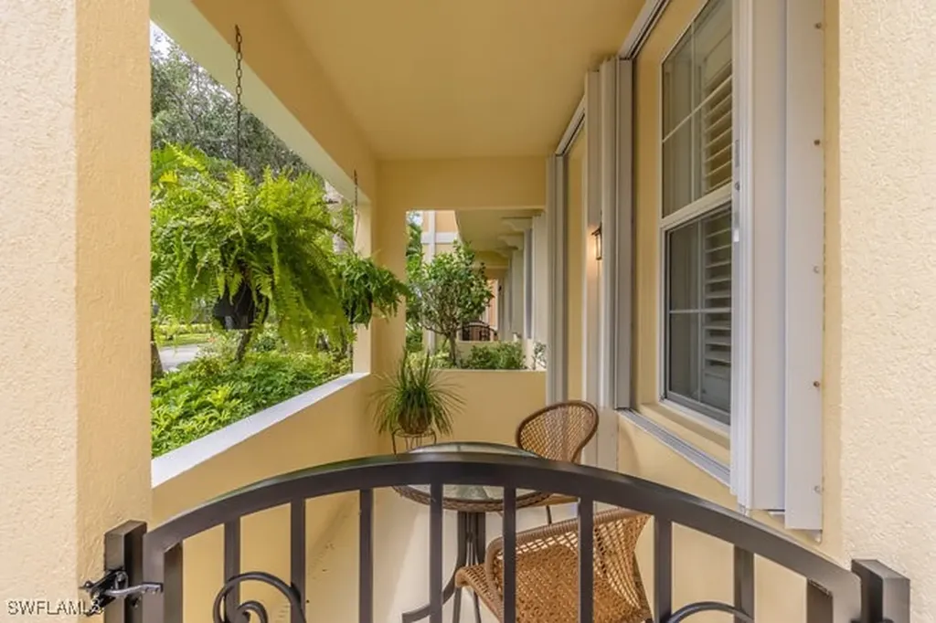 8055 Sorrento Lane Naples FL 34114
