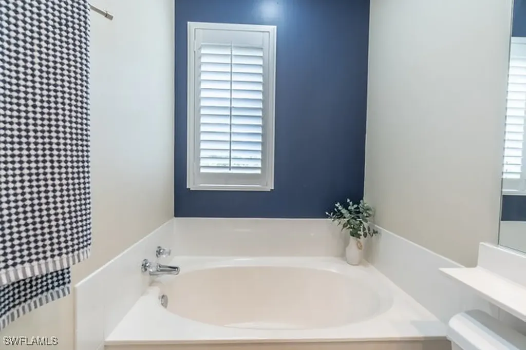 8055 Sorrento Lane Naples FL 34114