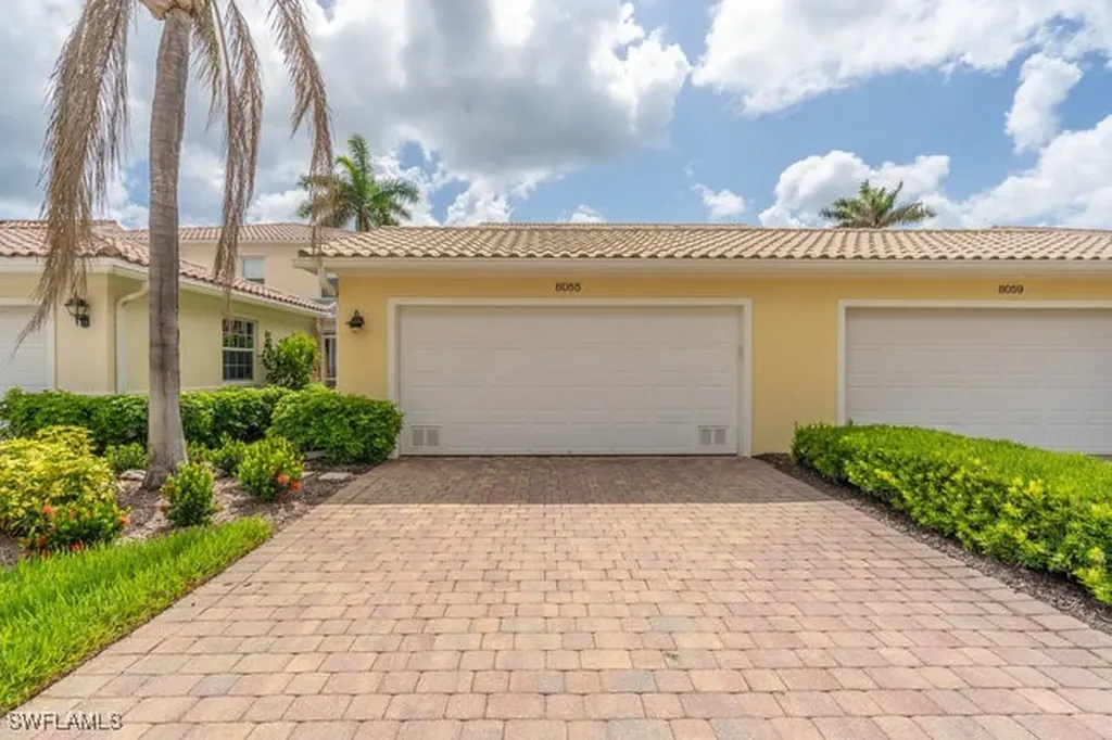 8055 Sorrento Lane Naples FL 34114