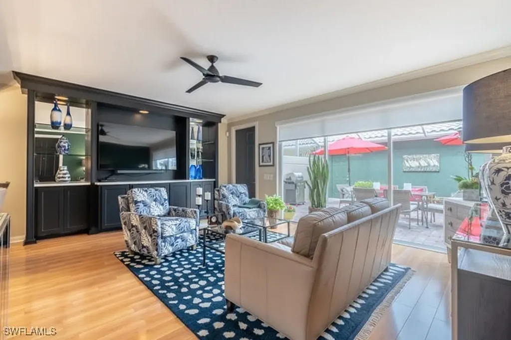 8055 Sorrento Lane Naples FL 34114