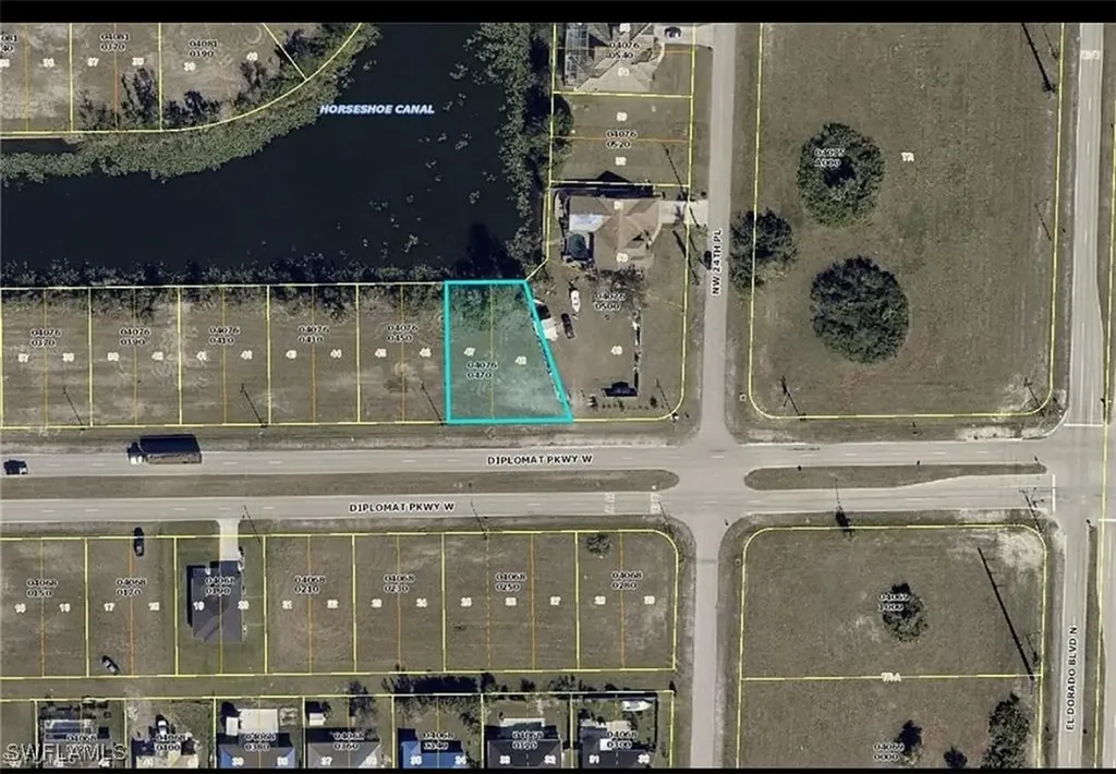 2437 Diplomat Parkway W Cape Coral FL 33993
