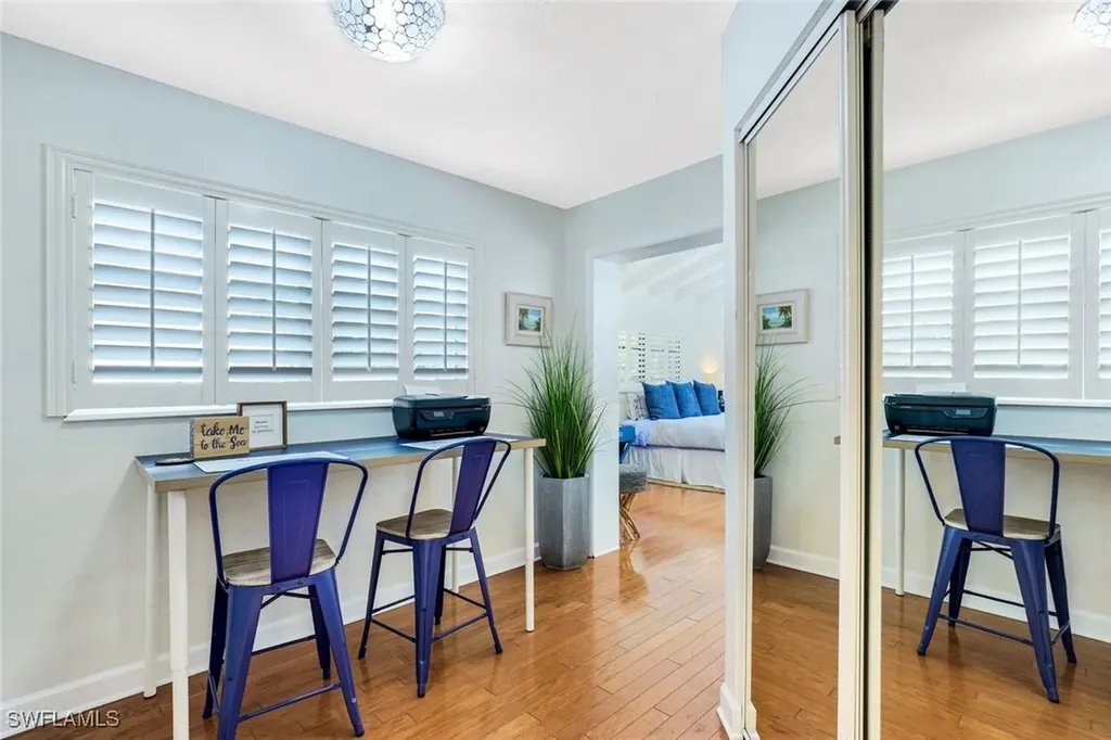 739 7th Avenue N Naples FL 34102