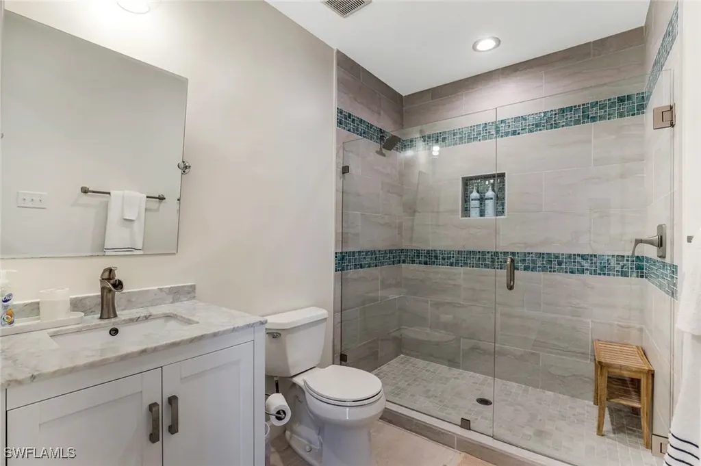 739 7th Avenue N Naples FL 34102