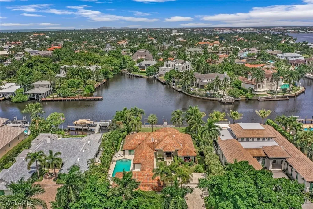 655 Galleon Drive Naples FL 34102