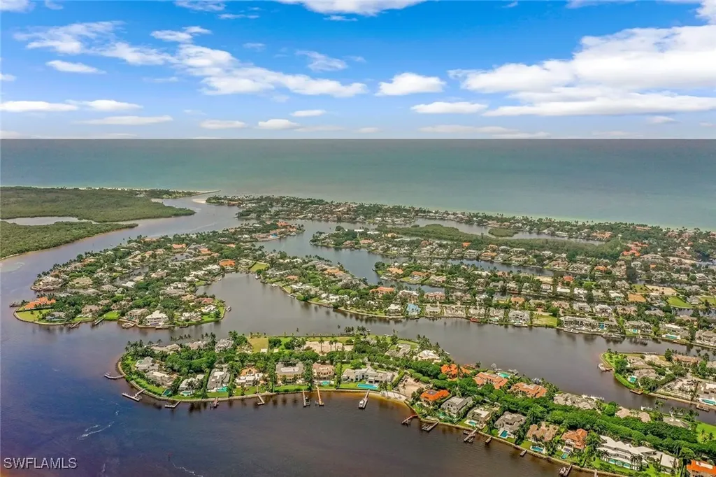 655 Galleon Drive Naples FL 34102