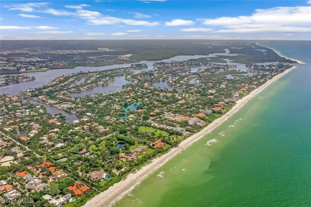 655 Galleon Drive Naples FL 34102