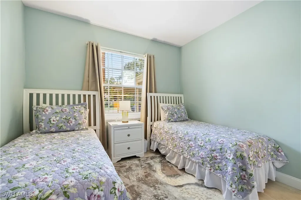 757 Wiggins Lake Drive Naples FL 34110