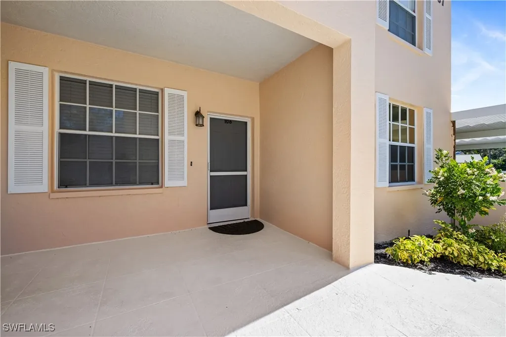 757 Wiggins Lake Drive Naples FL 34110