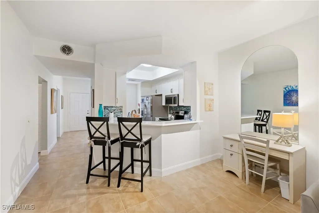 757 Wiggins Lake Drive Naples FL 34110