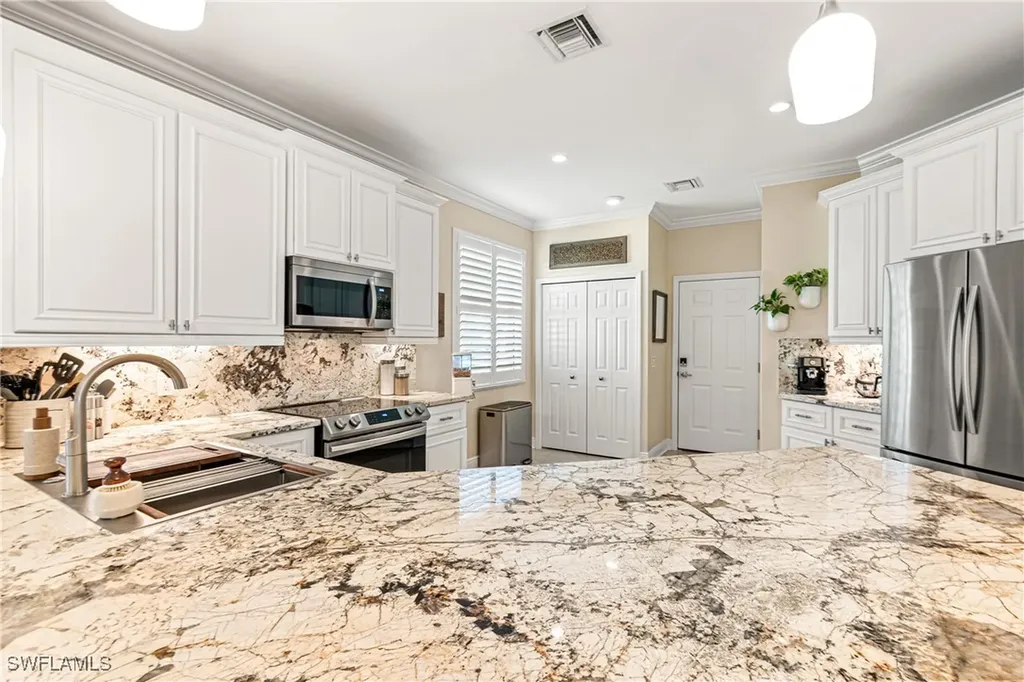 10622 Camarelle Circle Fort Myers FL 33913