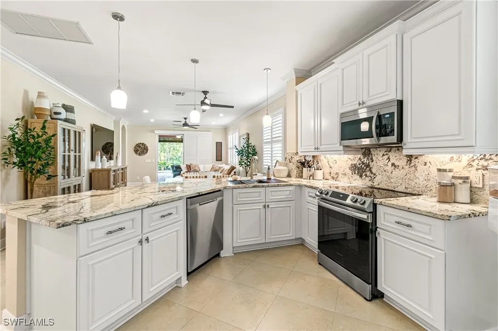 10622 Camarelle Circle Fort Myers FL 33913