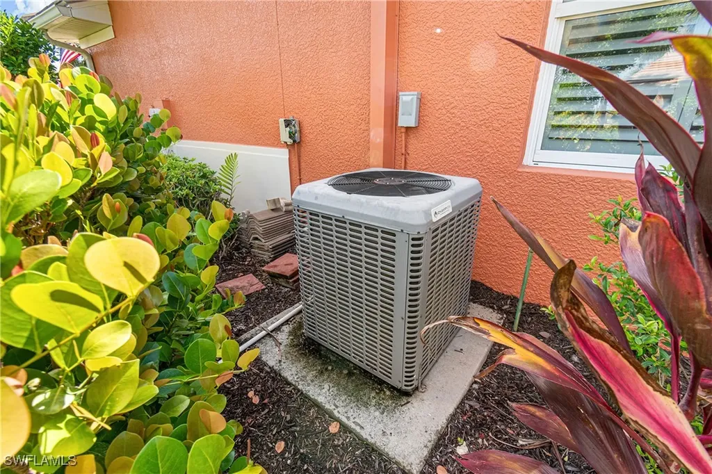 10622 Camarelle Circle Fort Myers FL 33913