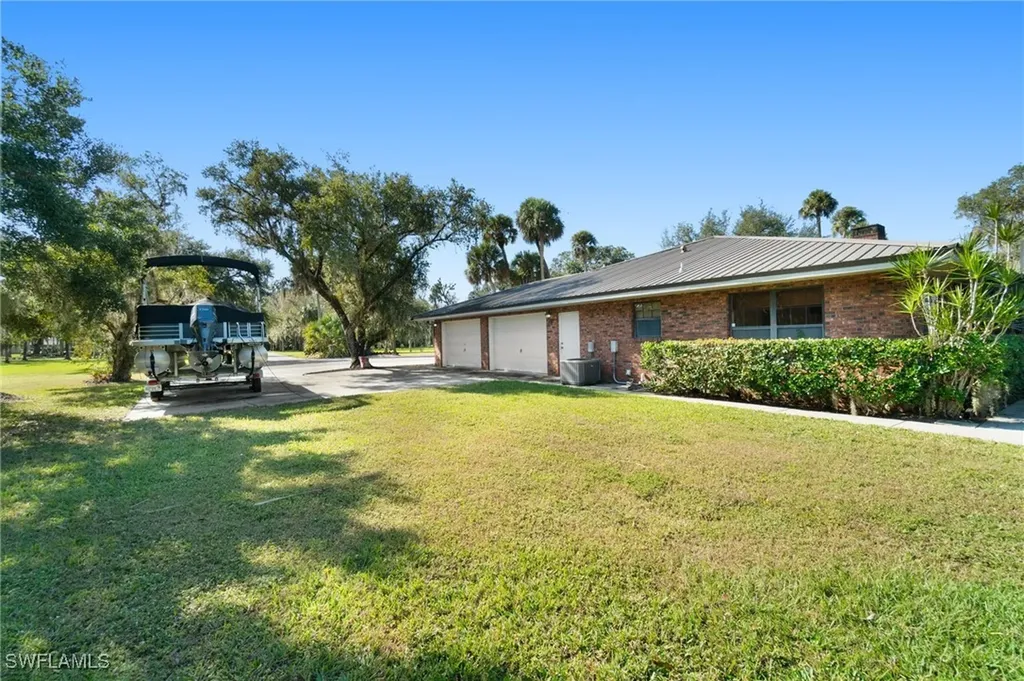 639 Rope Bend Drive Labelle FL 33935