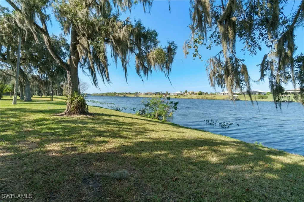 639 Rope Bend Drive Labelle FL 33935