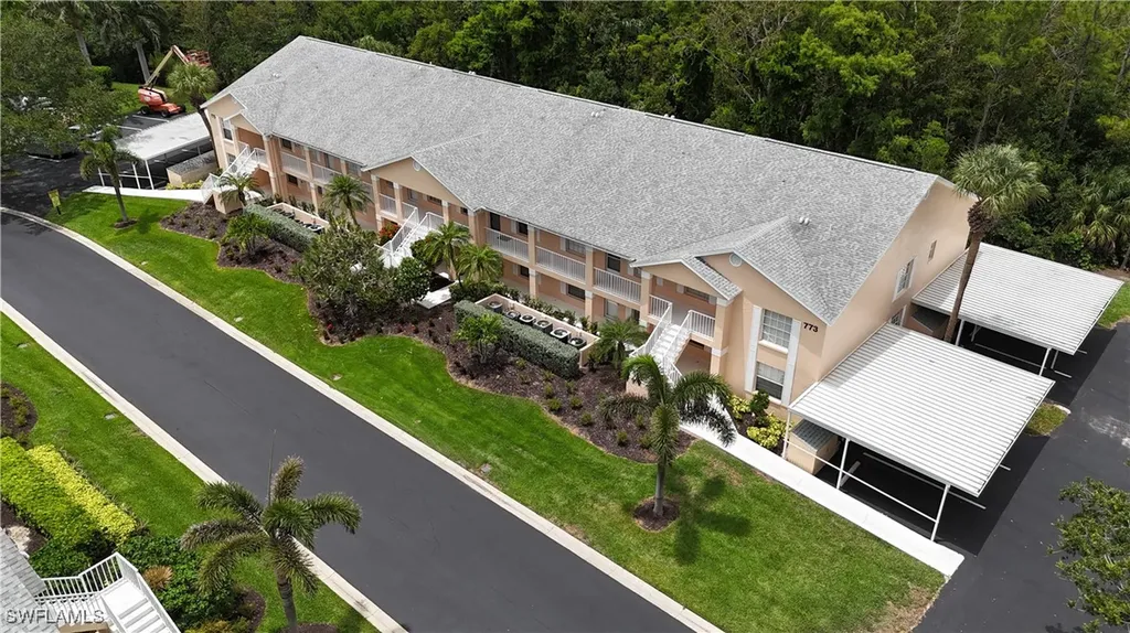 773 Wiggins Lake Drive Naples FL 34110