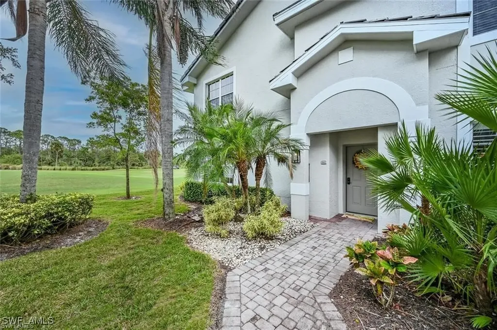 6065 Pinnacle Lane Naples FL 34110