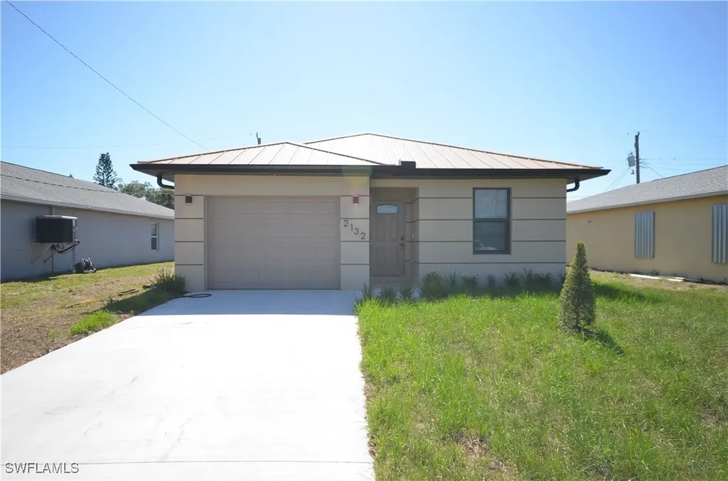 2132 Barker Boulevard Fort Myers FL 33916