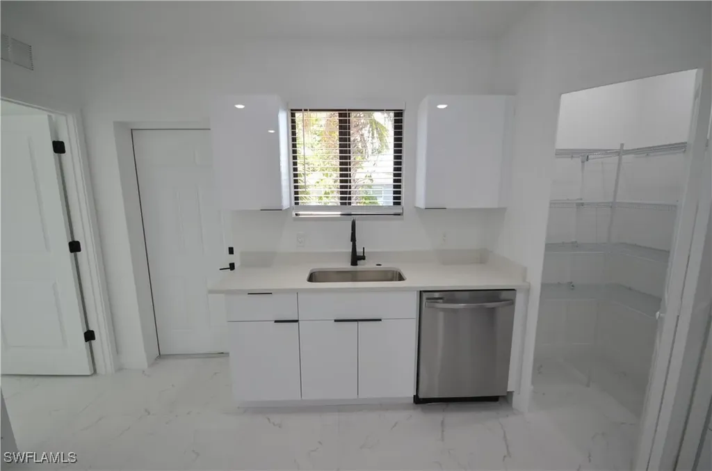 2132 Barker Boulevard Fort Myers FL 33916