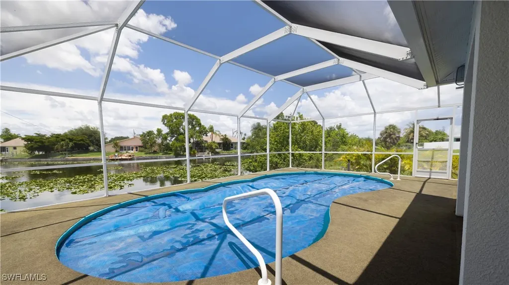 501 SE 7th Street Cape Coral FL 33990