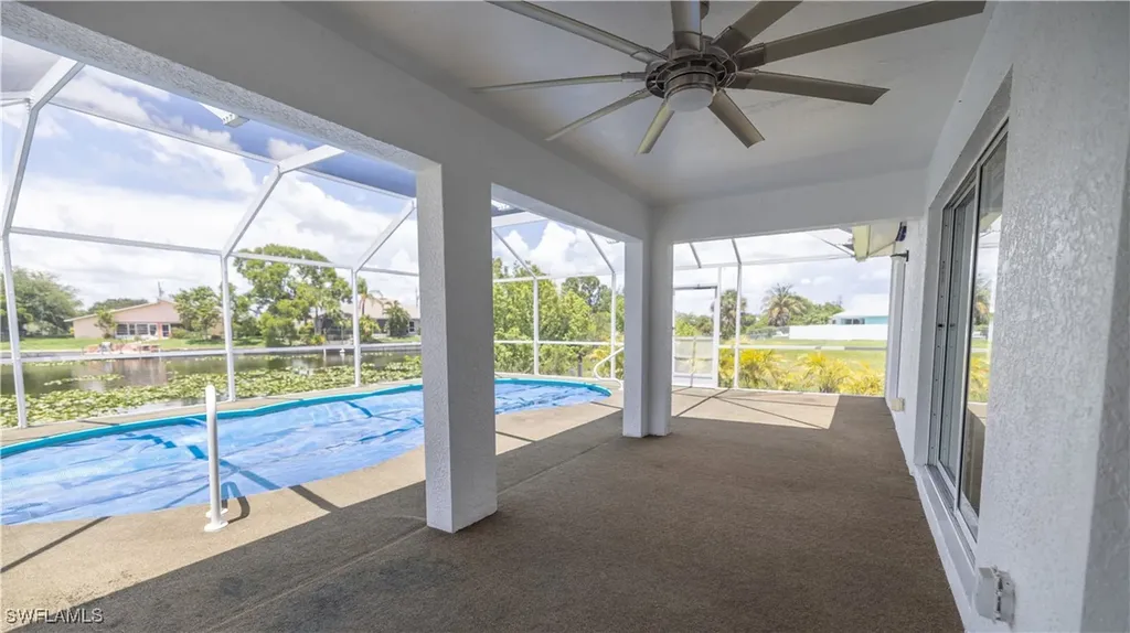 501 SE 7th Street Cape Coral FL 33990