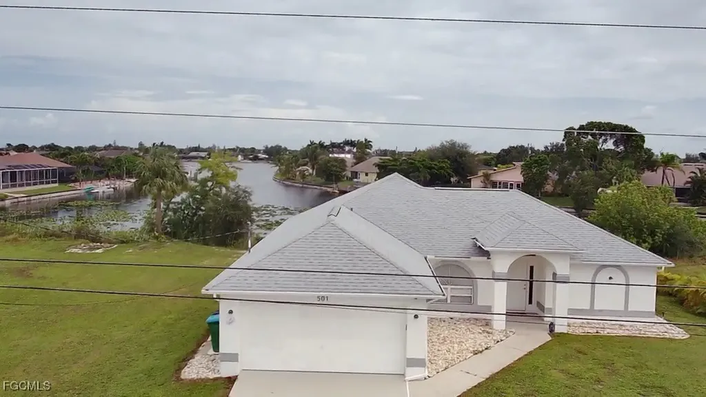 501 SE 7th Street Cape Coral FL 33990