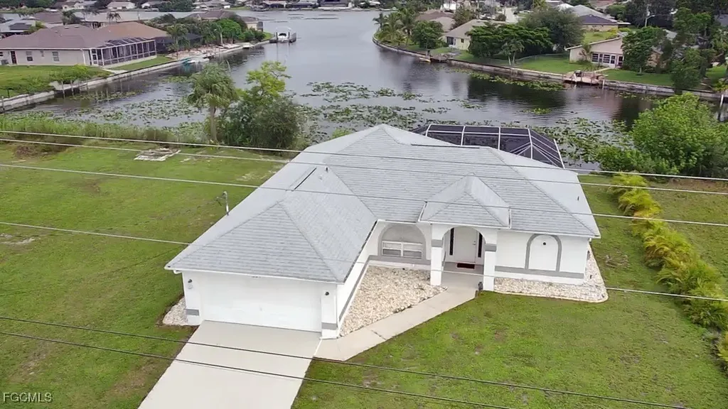 501 SE 7th Street Cape Coral FL 33990