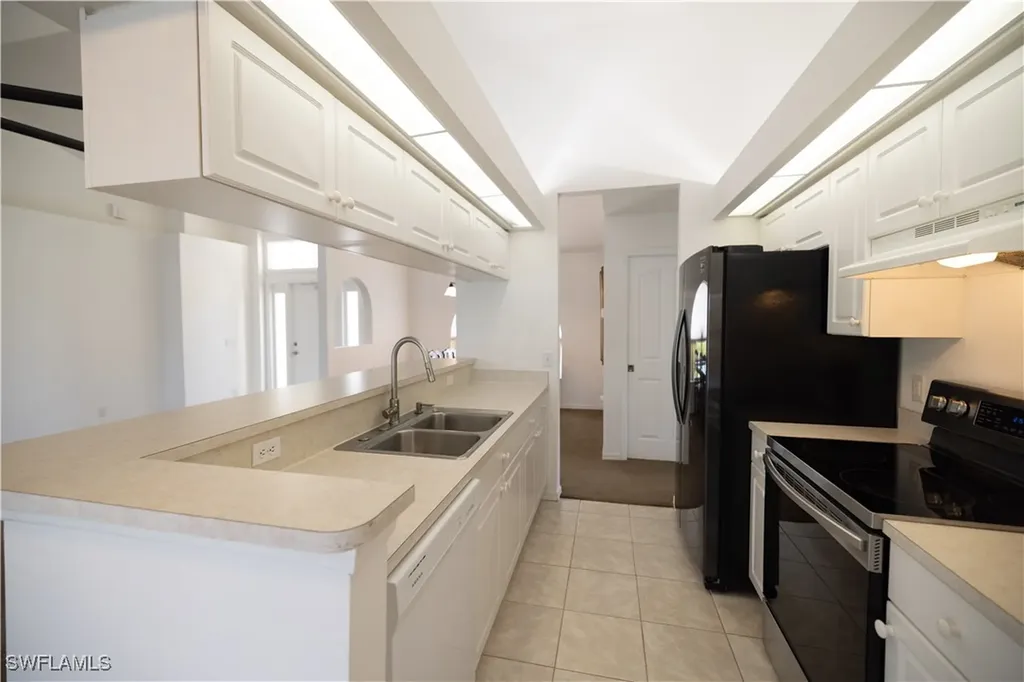 501 SE 7th Street Cape Coral FL 33990