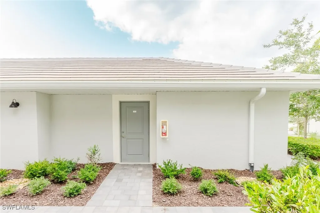 6082 National Boulevard Ave Maria FL 34142