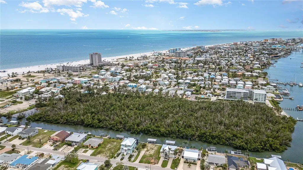 225 Tropical Shore Way Fort Myers Beach FL 33931