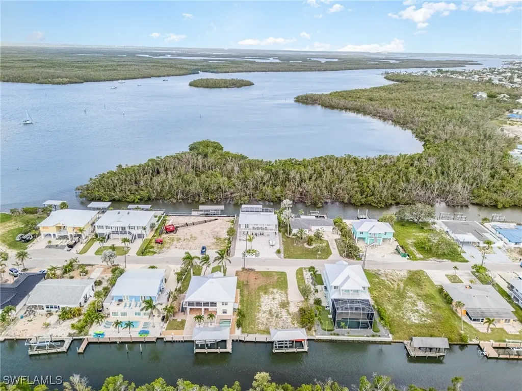 225 Tropical Shore Way Fort Myers Beach FL 33931