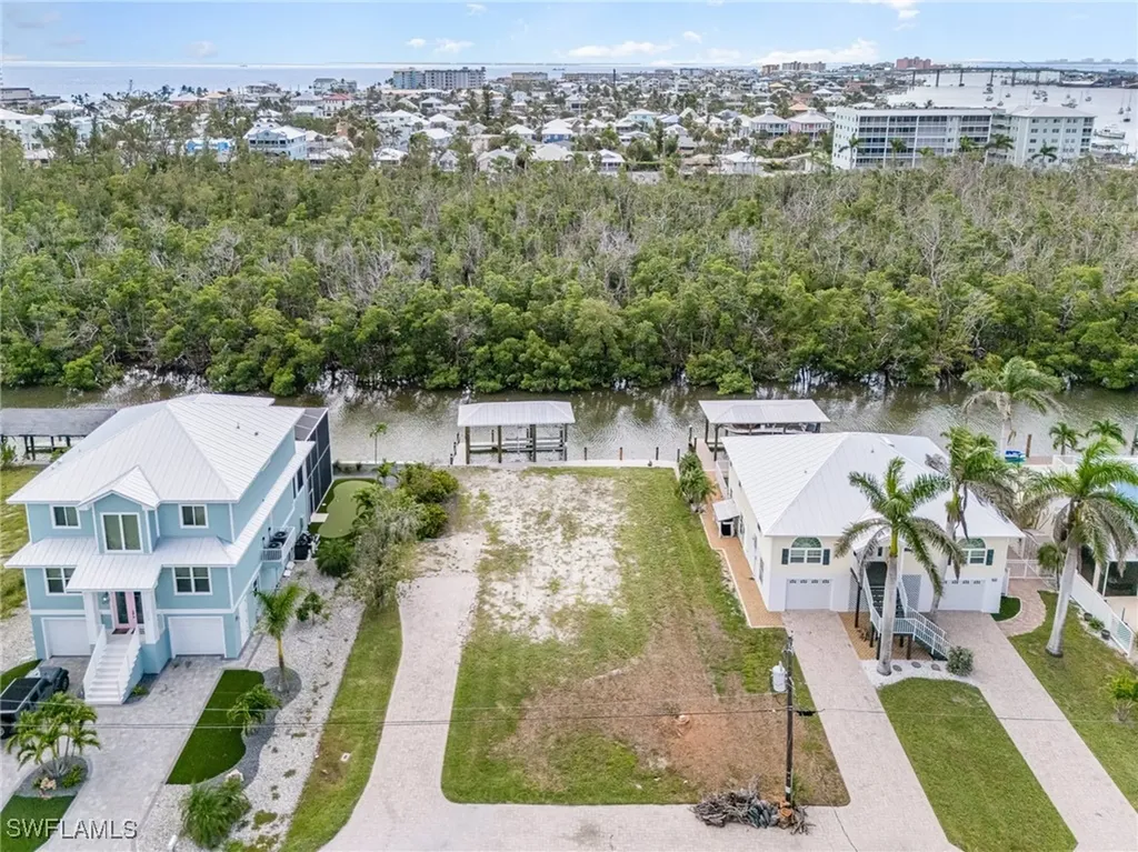 225 Tropical Shore Way Fort Myers Beach FL 33931