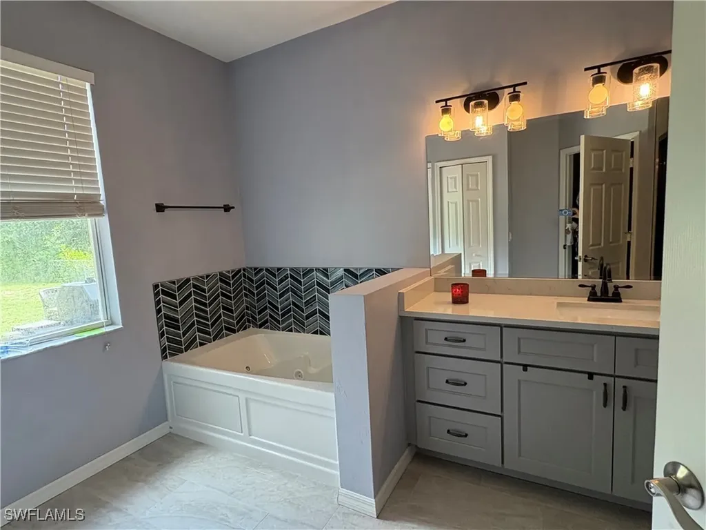 110 16th Avenue NE Naples FL 34120