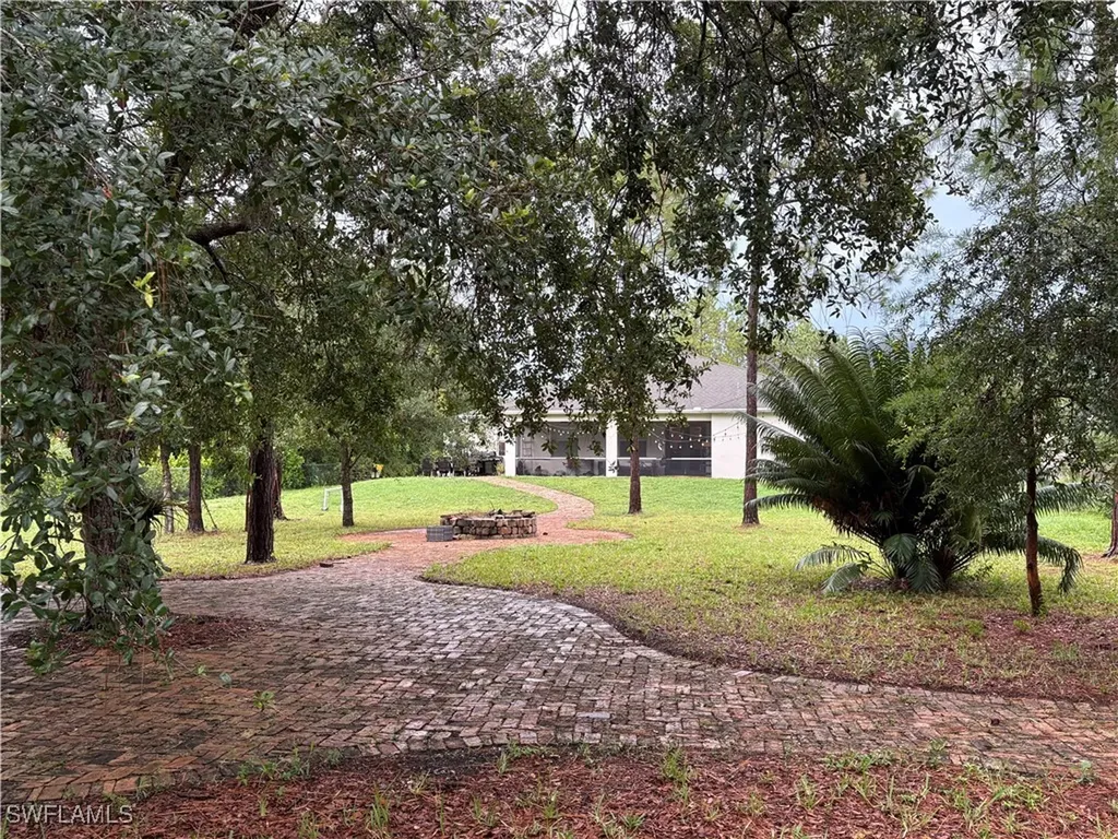 110 16th Avenue NE Naples FL 34120