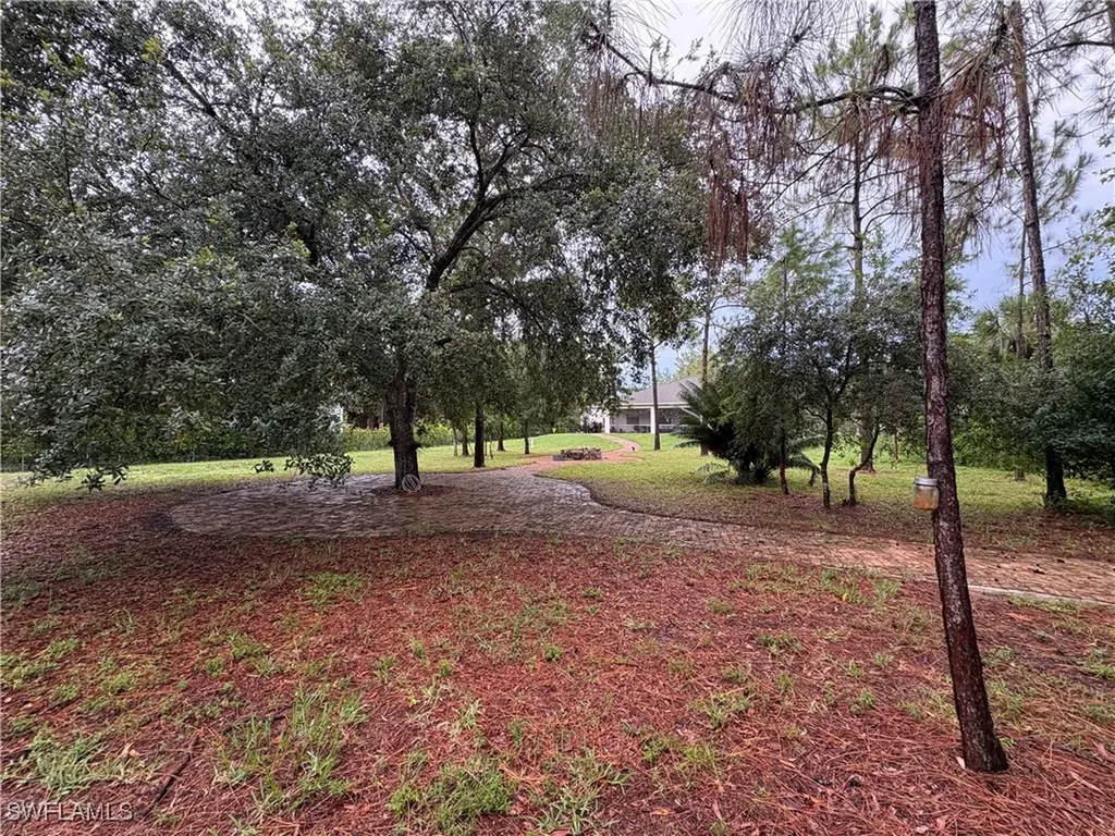 110 16th Avenue NE Naples FL 34120