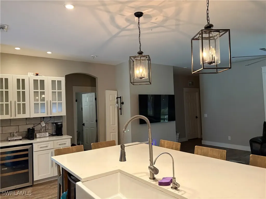 110 16th Avenue NE Naples FL 34120