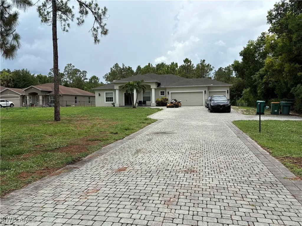 110 16th Avenue NE Naples FL 34120