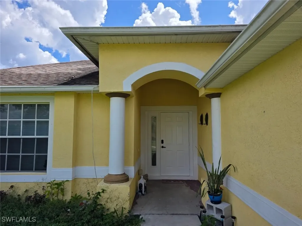 409 Hull Avenue S Lehigh Acres FL 33974