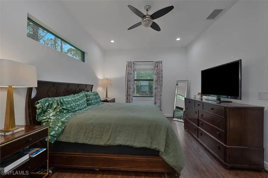 4345 6th Avenue NE Naples FL 34120