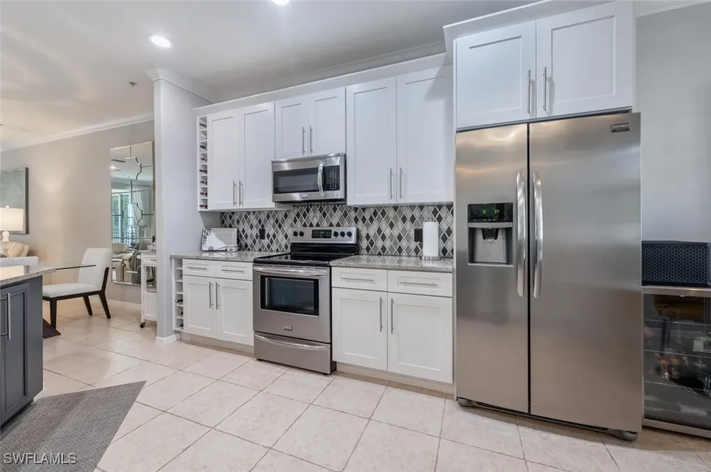 4883 Hampshire Court Naples FL 34112