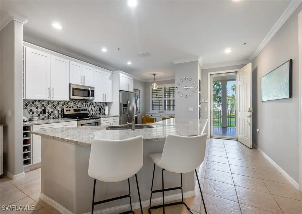 4883 Hampshire Court Naples FL 34112