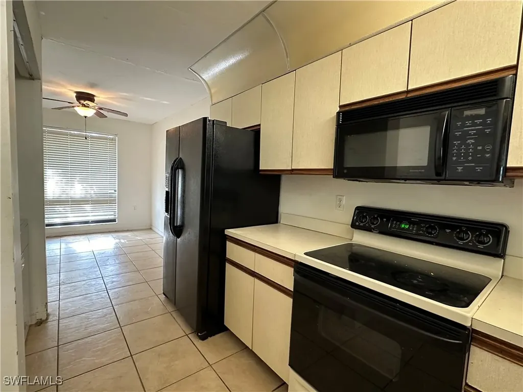 1224 Commonwealth Circle Naples FL 34116