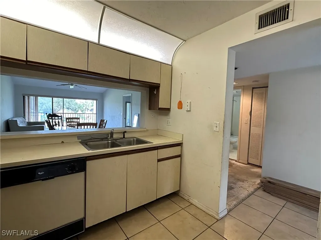 1224 Commonwealth Circle Naples FL 34116