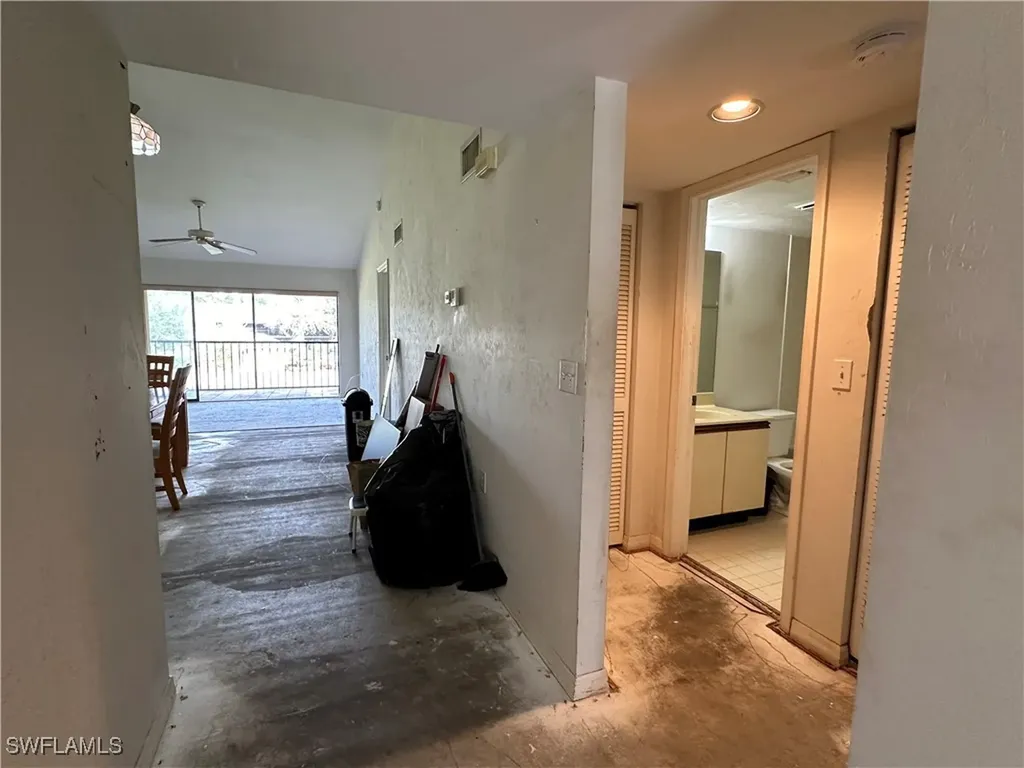 1224 Commonwealth Circle Naples FL 34116