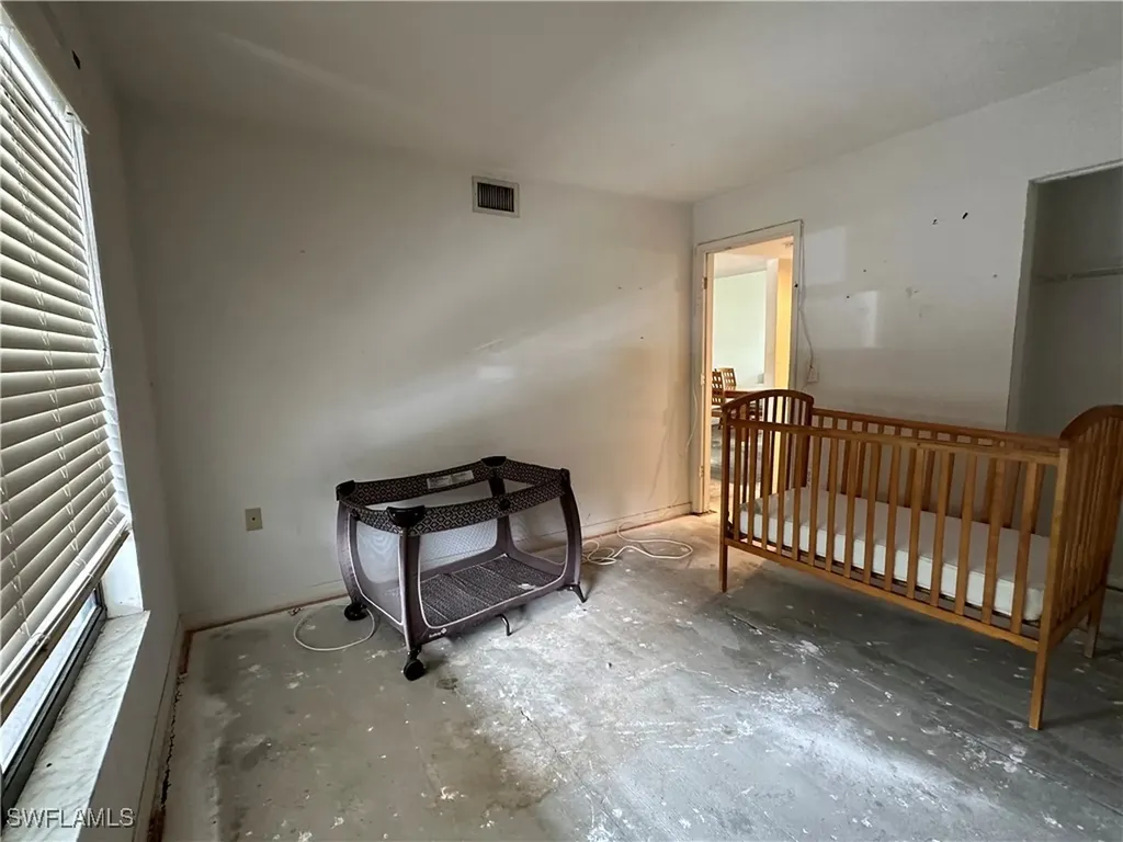 1224 Commonwealth Circle Naples FL 34116