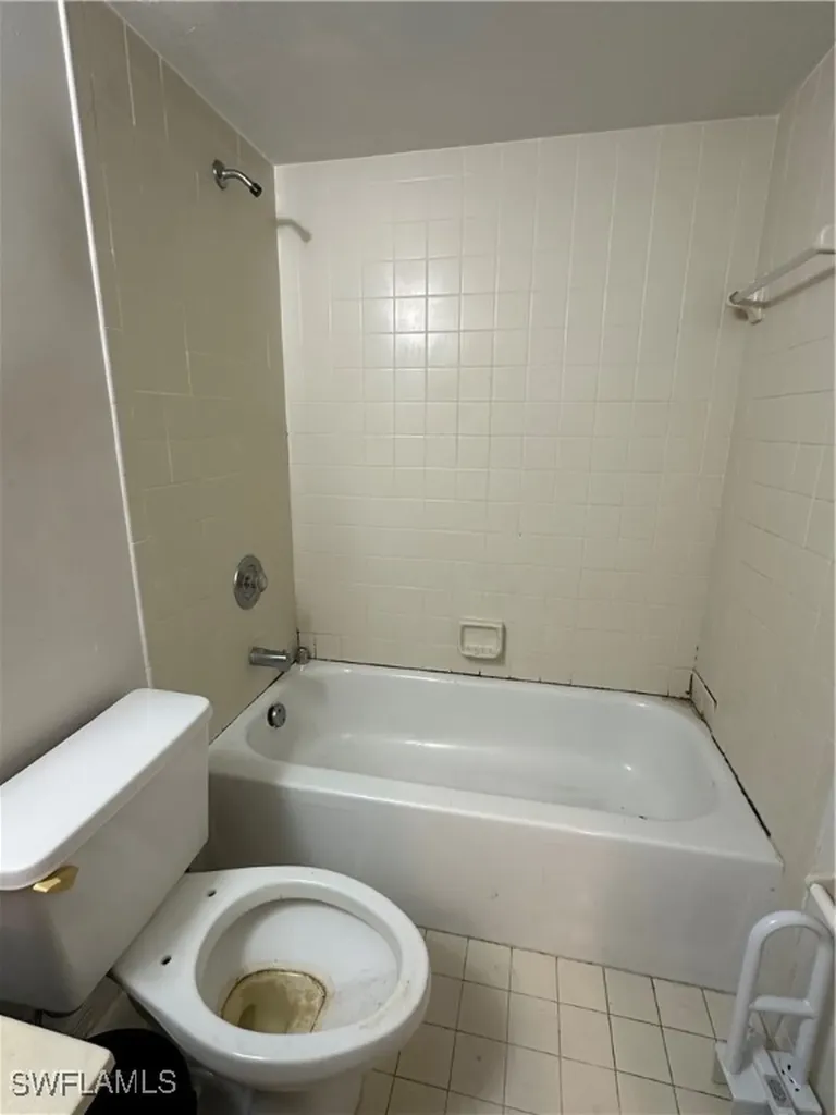 1224 Commonwealth Circle Naples FL 34116